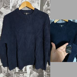 Uniqlo Cable knitted sweater x Like new