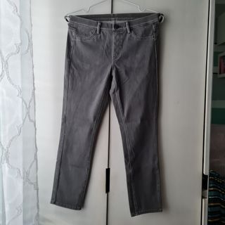 UNIQLO jeggings skinny jeans medium gray