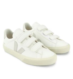 (Category: ) located in . Submitted by mainepreloved (Listing ID 1301222539, Image 1). Description: .