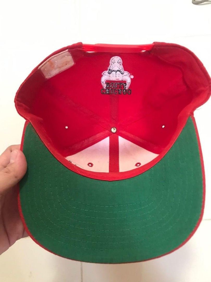 Vintage big logo bulls cap (Category: Activewear) located in Cebu City. Submitted by underrated2000 (Listing ID 1301228185, Image 3). Description: V cap Chicago bulls big logo tag: ADJ Good condition pa change snap yung tag nya pa fade na color rate: 9.8 - 10 adult size 2k + ship.