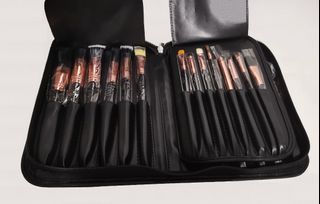 1PC. MAKEUP TOOLS & ACCESSORIES FOR PROFESSIONAL #29 BRUSHES + 1PC. KIT BAG BLK