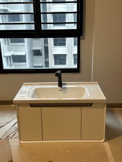 (Category: ) located in . Submitted by shopfebruary (Listing ID 1304427331, Image 1). Description: .