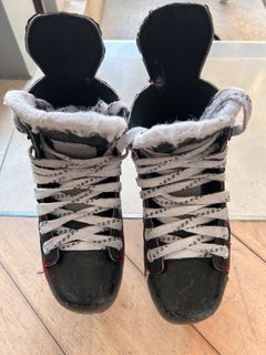 （分類：）位於 。 由 SW.hockey 提交（商品編號 1304308785，圖片 1）。簡介： 。