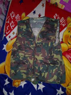 (Category: ) located in . Submitted by bbc_thrifted (Listing ID 1304412660, Image 1). Description: .