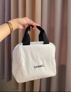 CHA  NEL Premium Handbag Cosmetic Bag Storage Lightweight Bag New Style Toiletry Bag