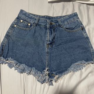(Category: ) located in . Submitted by sonnaeunn (Listing ID 1304344400, Image 1). Description: .