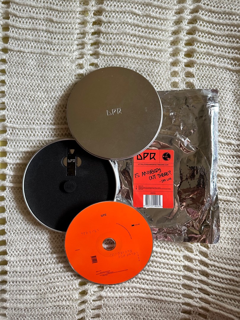 DPR Live - Is Anybody Out There? CD USB Album, Hobbies & Toys