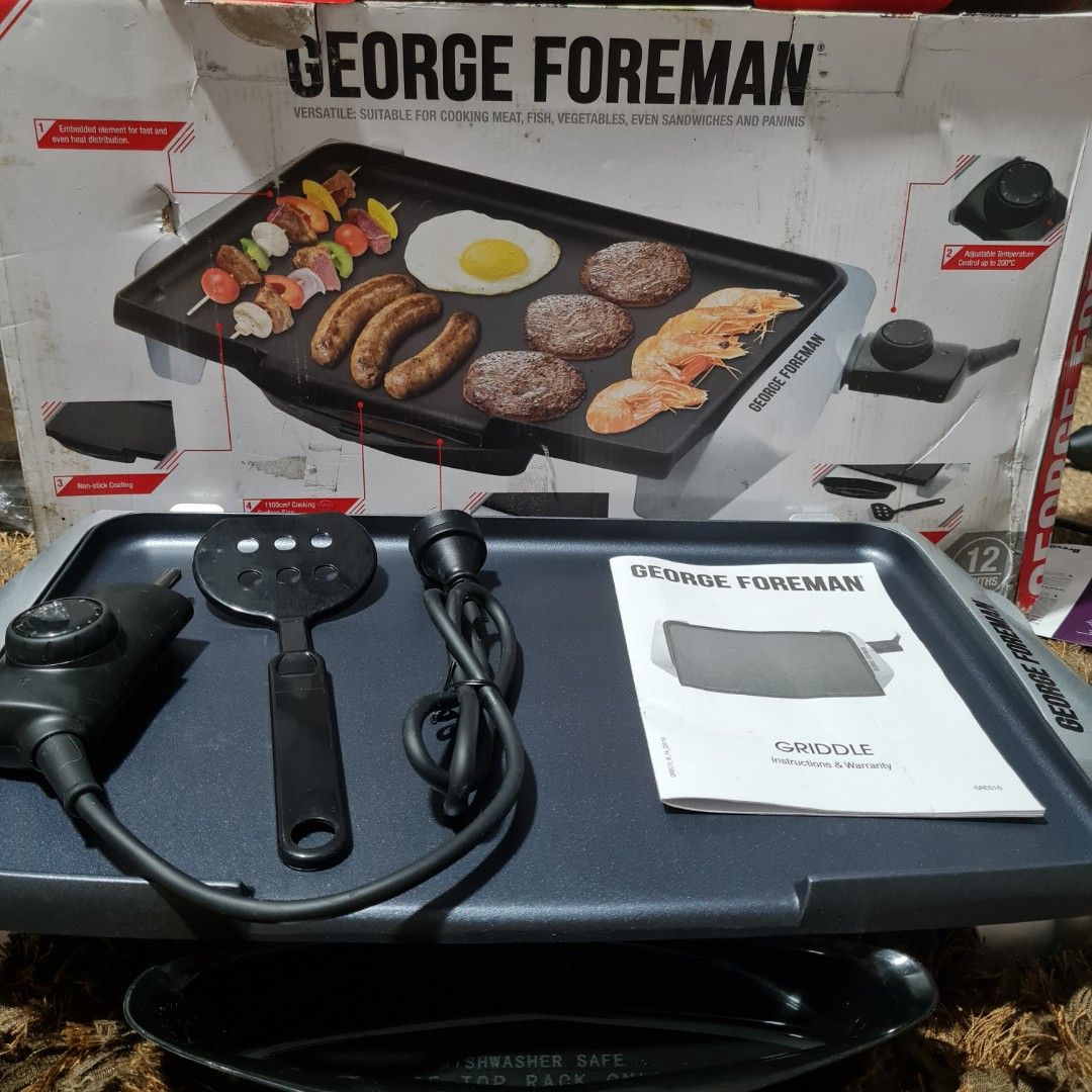 Electric griddle (Category: BBQ, Grills & Hotpots) located in Taguig. Submitted by roma2701 (Listing ID 1304399991, Image 1). Description: almost new with box 220V brand George Foreman Dimension 55cm X 30cn test all you want.