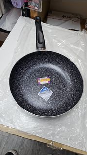（分類：）位於 。 由 ctstore8888 提交（商品編號 1304380282，圖片 1）。簡介： 。