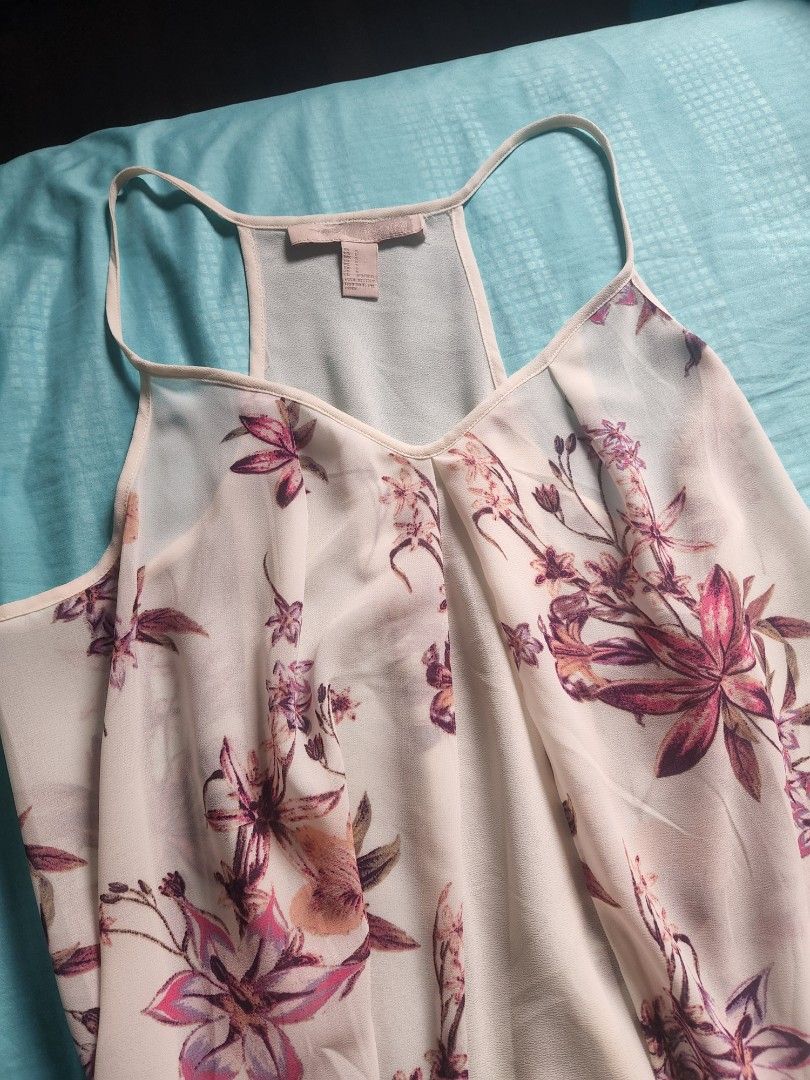 Forever 21 floral sleeveless blouse chiffon Women s Fashion Tops Sleeveless on Carousell