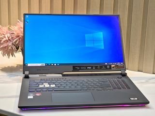 Gaming Laptop Asus Rog Strix G17 G713PV AMD Ryzen 9 7845HX 16GB RAM 1TB SSD 17.3 inch QHD 240Hz Gsync RTX 4060 8GB VRAM RGB Keyboard 💻2ndhand, Pristine Condition with Box