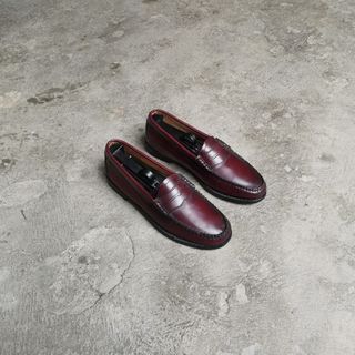 GH Bass & Co Weejuns Penny Loafers in Burgundy
