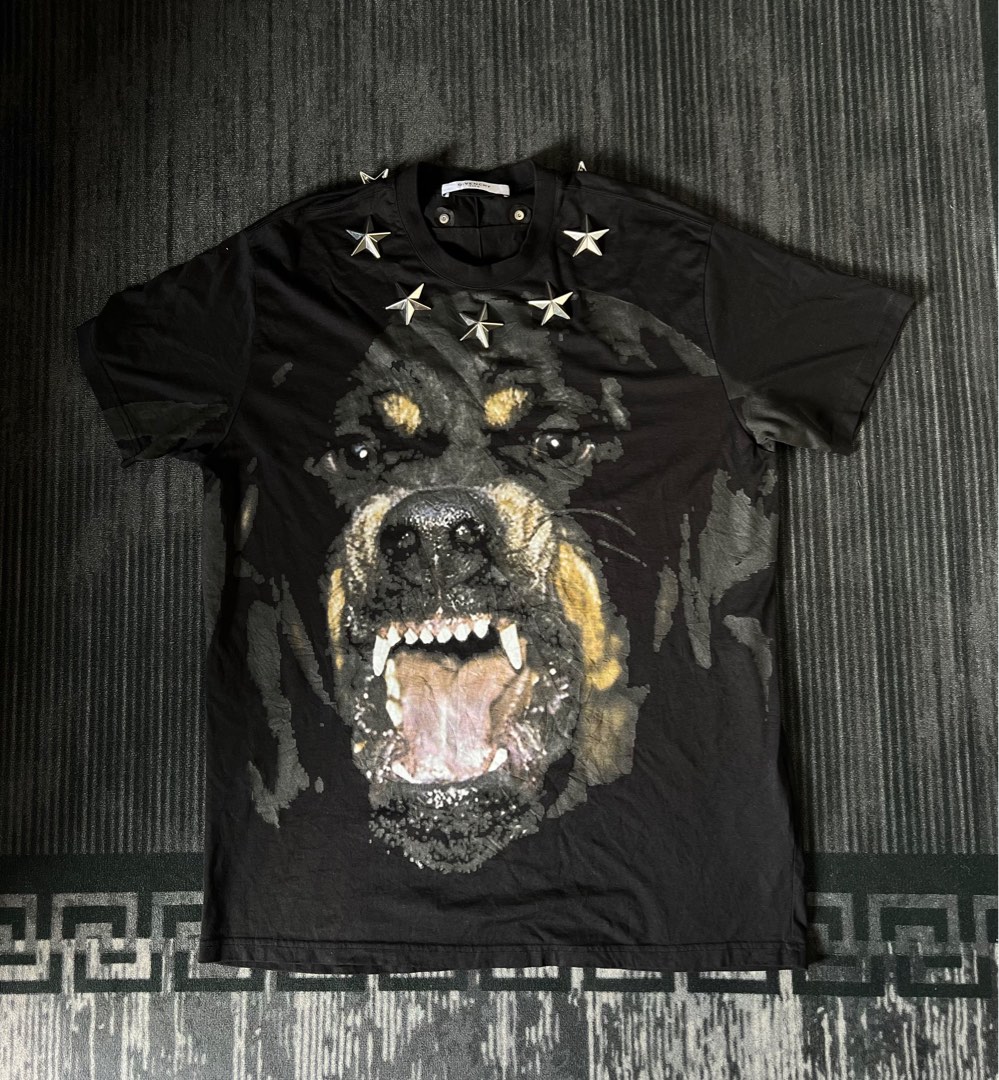 Givenchy Rottweiler Star Applique T Shirt