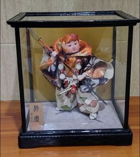 Japanese Geisha Glass Display
