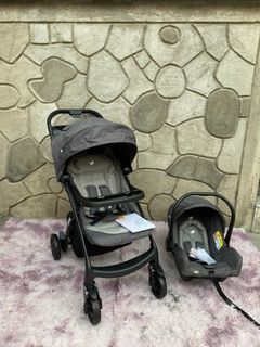 Joie muze lx stroller with juva carseat carrier
