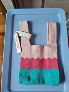 (Category: ) located in . Submitted by shoppiholic (Listing ID 1304333129, Image 1). Description: .