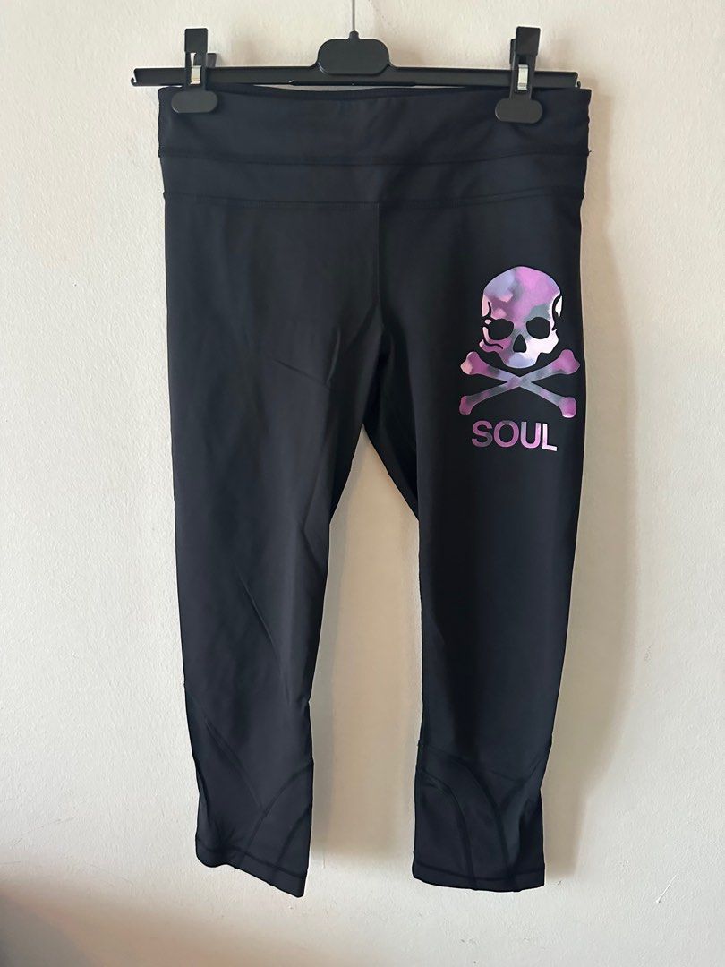 Lululemon X Soul cycle Crop Skull leggings US 6