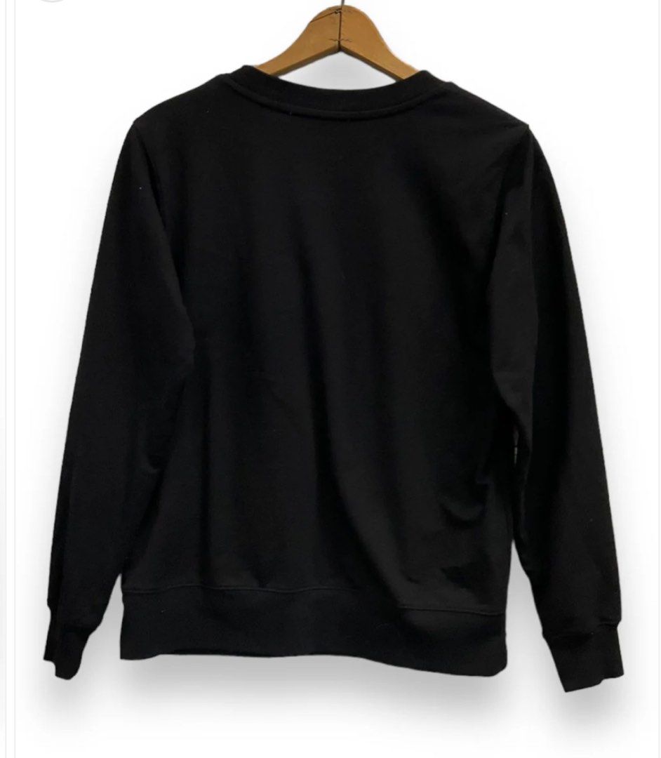 Michael Kors Logo Sweatshirt Black MK Hearts Red (Category: Luxury Apparel) located in Taguig. Submitted by skyjed15 (Listing ID 1304434049, Image 2). Description: Brand new fresh from the US.. RFS: Too many sweatshirt .
