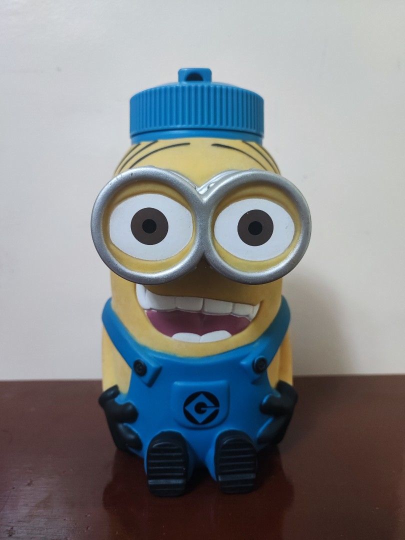 minion drinking bottle (Category: Character Goods) located in Iloilo. Submitted by fj2015 (Listing ID 1304430148, Image 1). Description: minion drinking bottle.