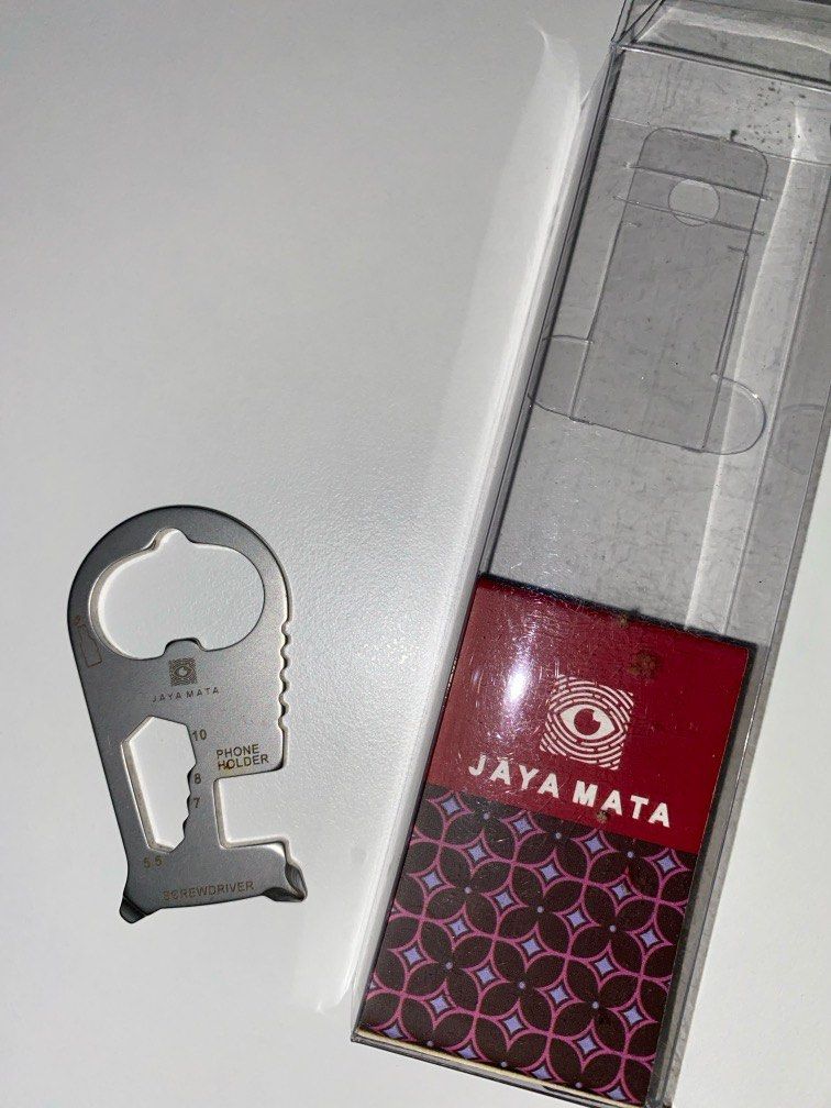 Multipurpose tool (Category: Home Improvement Tools & Accessories) located in Petaling Jaya. Submitted by yienns (Listing ID 1304314102, Image 1). Description: Phone holder Screwdriver Bottle opener.