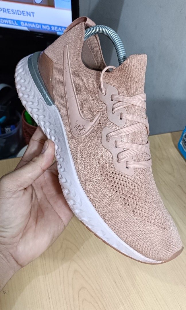 Nike running epic react flyknit trainers in white and rose gold deals