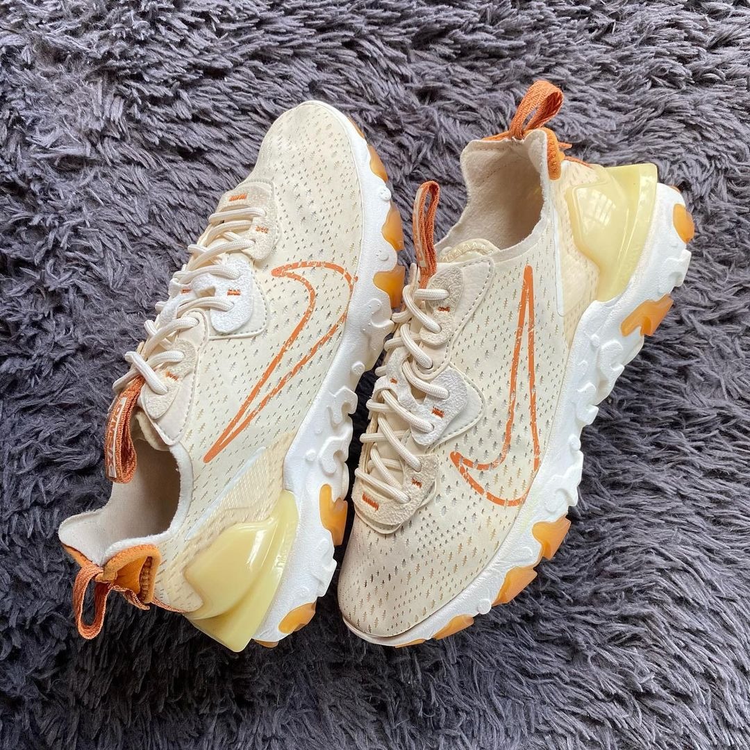 pale ivory react vision