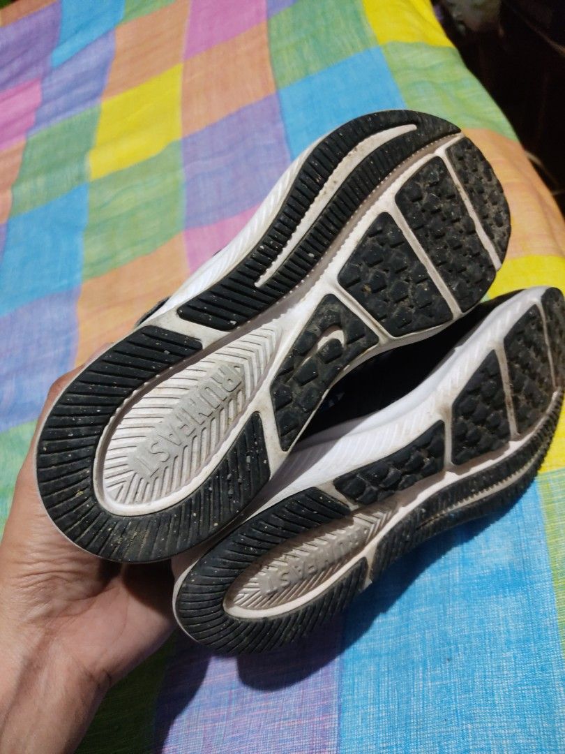 Nike shoes (Category: Babies & Kids Fashion) located in Davao. Submitted by jo_0821 (Listing ID 1304295988, Image 3). Description: EUR 32 US 1Y.