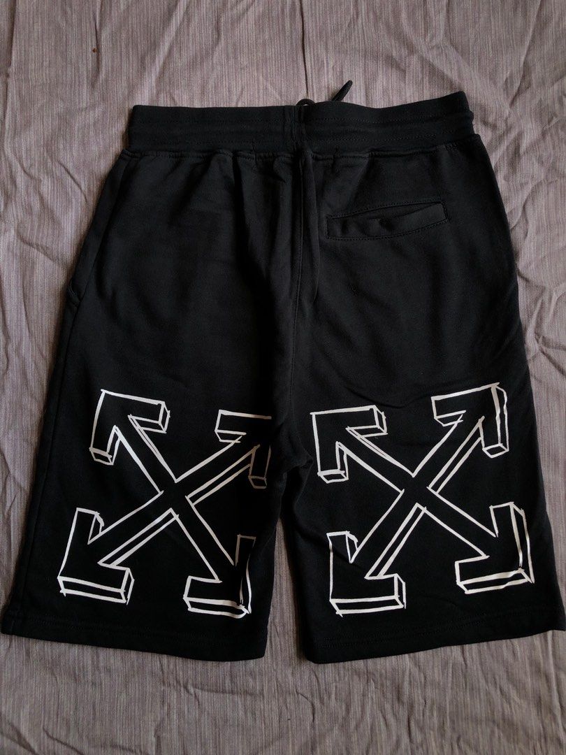 OFFWHITE SHORTS MEN 2019 Collection (Category: Shorts) located in Indang. Submitted by rosanokarim3 (Listing ID 1304295560, Image 1). Description: In good condition 9/10 Size: 28-33 (Stretchable) Padala from Hongkong Don’t know if original, Im not expert at high end brands but to give you a details base on what i see ( maganda yung mga stitching pantay pantay, sobrang ganda ng quality super comfy ng tela, feels premium, complete tags) Reason for 