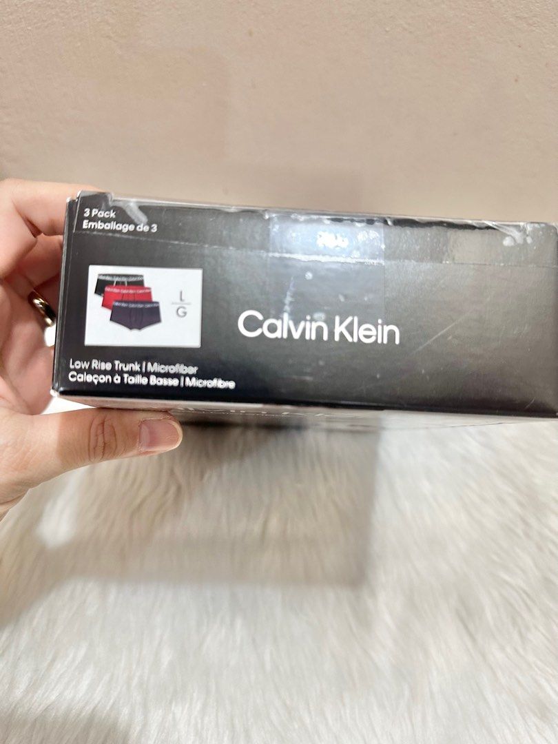 Original Calvin Klein 3 pack Low Rise Trunk Microfiber in size Large (Category: Underwear) located in Las Pinas. Submitted by anasonlineshophtplaspinas (Listing ID 1304384419, Image 2). Description: Original Calvin Klein 3 pack Low Rise Trunk Microfiber in size Large Waist 36-38”.