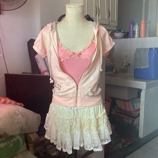 ❗️RARE COQUETTE SET❗️light peach floral ribbon/bow short sleeves hoodie, LIZ LISA dark pink lace floral cami/tank/sleeveless top, and RARE SNIDEL white/cream/off-white lace/mesh floral polka-dotted sukapan/mini skirt (cottagecore/lolita/kawaii)