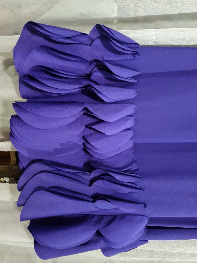 Ruffle dress high end design look like not Zara, Mark&Spencer, MNG ...