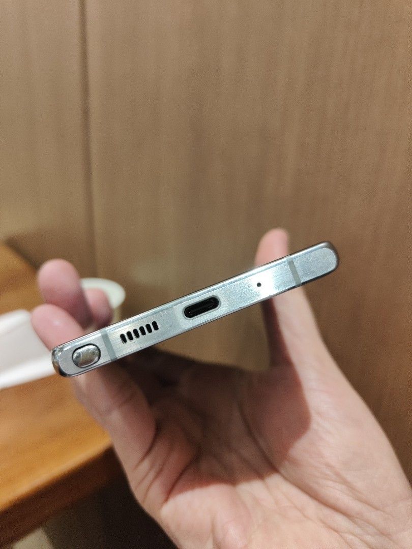 Samsung Note 20 DualSim NTC with box excellent condition no issue (Category: Samsung) located in Quezon City. Submitted by gadgetsun (Listing ID 1304296651, Image 3). Description: .