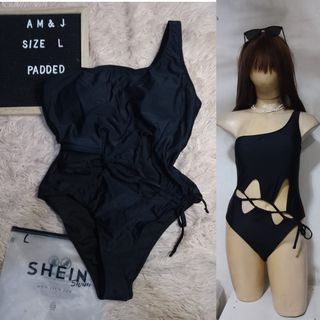 SHEIN BLACK ONE SIDE CUT OUT ONE PC SWIMSUIT