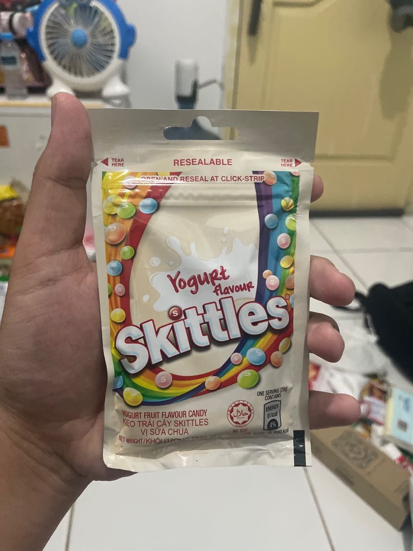 Skittles Yogurt Flavor, Makanan & Minuman, Snek di Carousell