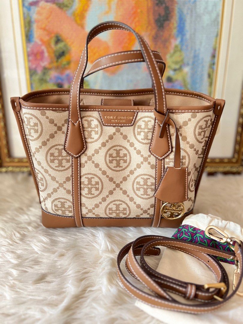Tory Burch Perry T Monogram (Category: Luxury Bags & Wallets) located in Makati City. Submitted by b.estillo (Listing ID 1304349936, Image 1). Description: Original Tory Burch With dustbag, like new no flaws, medium size ** still mnage expectation for item is preowned **.
