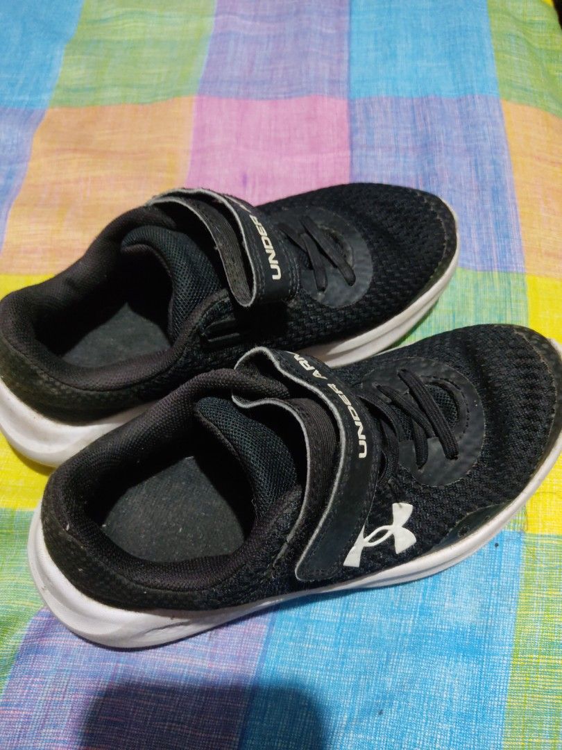 Under Armour (Category: Babies & Kids Fashion) located in Davao. Submitted by jo_0821 (Listing ID 1304296268, Image 1). Description: US 13.5 EUR 31.5.