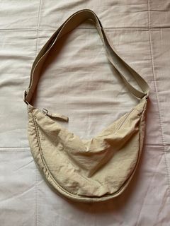 Uniqlo Dumpling Bag