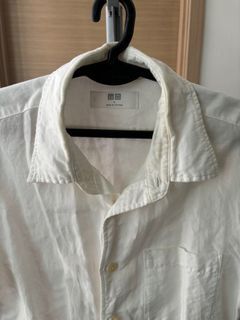 Uniqlo plain white polo shirt