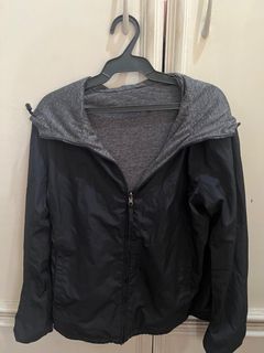 Uniqlo women’s reversible parka jacket