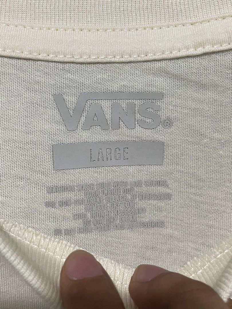 Vans off white tee (Category: Tshirts & Polo Shirts ) located in Dasmarinas. Submitted by matt.declutter (Listing ID 1304355954, Image 2). Description: 21 x 28.5 brand new .