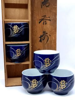 Vintage Porcelain Cobalt Blue Signed Koransha Fukugawa  Flower Tea Set in a Wooden Box