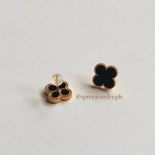 10mm black onyx VCA flower stud earrings in 18k gold setting
