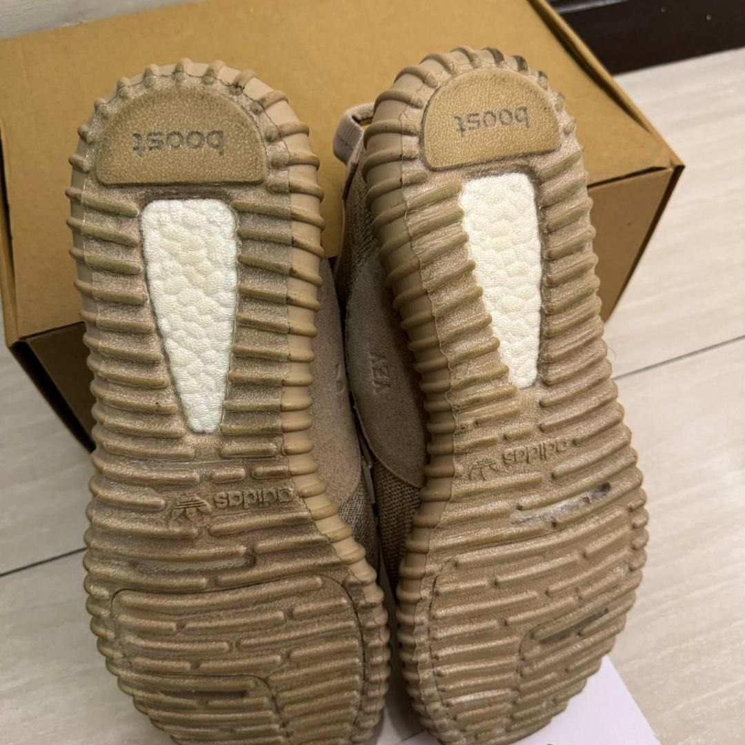 Yeezy oxford tan vs moonrock 2025