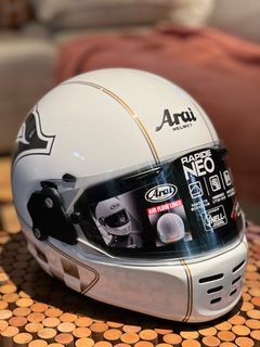 Arai Rapide Neo (Cafe Racer White)