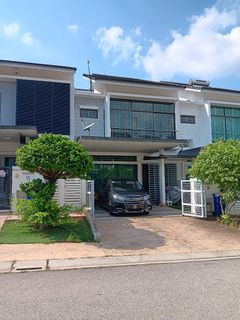 (Category: ) located in . Submitted by lengswee (Listing ID 1304579468, Image 1). Description: .
