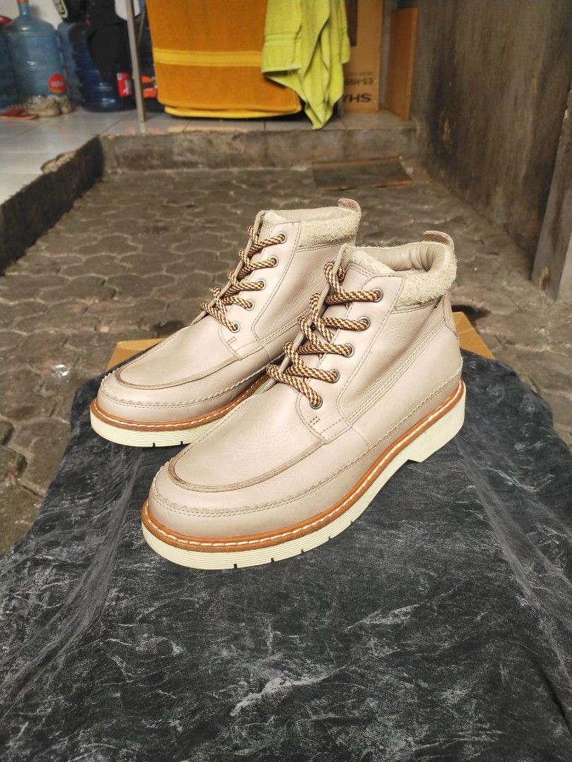 Korik rise clarks top
