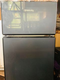 Condura Personal Refrigerator (CPR90TD)