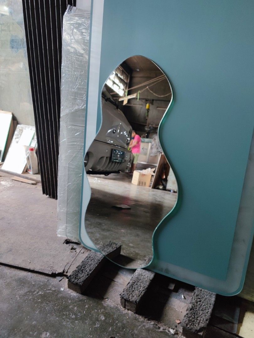 Customize shape mirror (Category: Mirrors) located in Malabon City. Submitted by mirrors.ph (Listing ID 1304518388, Image 3). Description: Customize frameless mirror using 6mm thick copper free mirror polished edges Size: 1.5ft x 3ft P720.