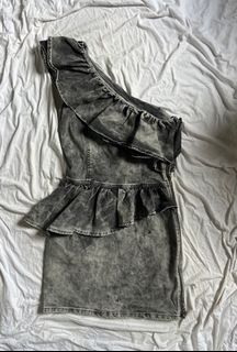 (Category: ) located in . Submitted by threadsandcrafts (Listing ID 1304465116, Image 1). Description: .