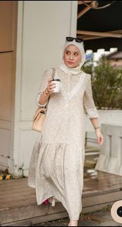 (Category: ) located in . Submitted by pastelwardrobe (Listing ID 1304463639, Image 1). Description: .